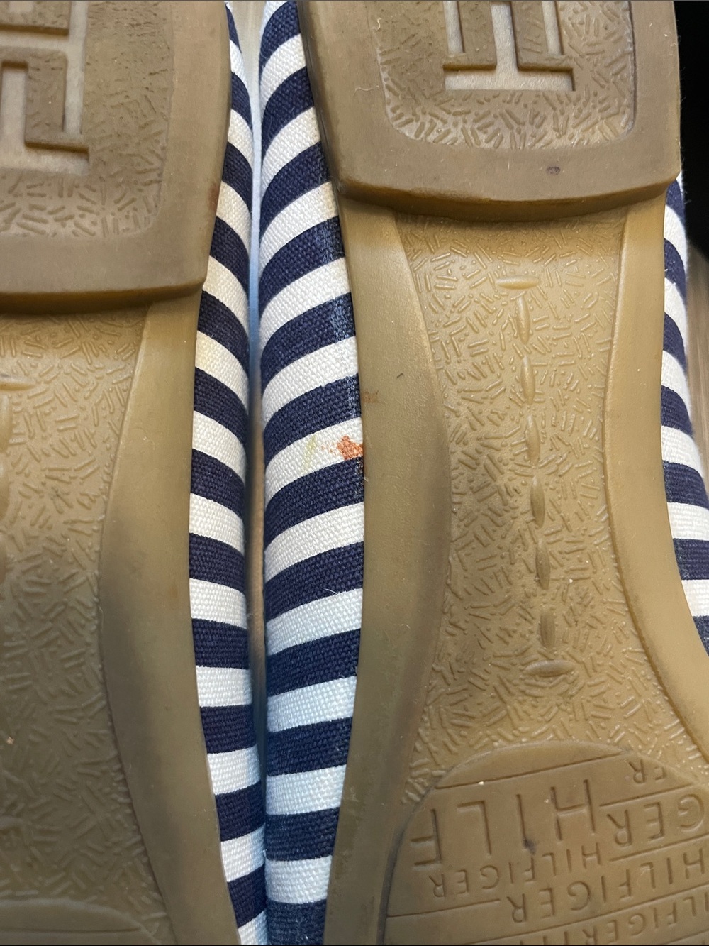 Tommy Hilfiger Flats - Size , with box - Picture 2 of 6